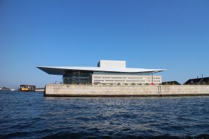 Koppenhága új jelképe, az opera
